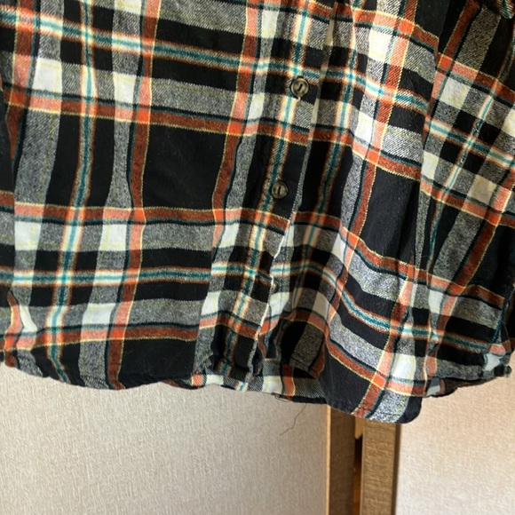 FINAL MARKDOWN Ambiance Multicolor Plaid hooded blouse large - Picture 6 of 10